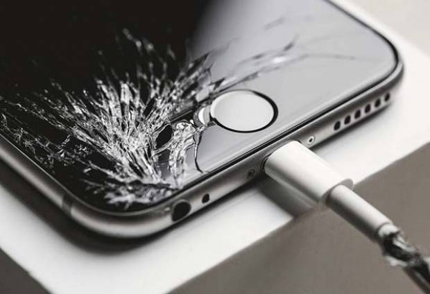 Reparar la pantalla de tu iPhone con terceros ya no invalidará la garantía