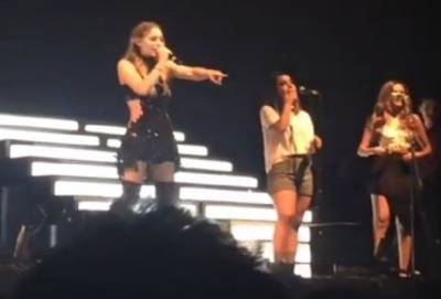 VIDEO: Belinda encara a fan: &quot;si no te gusta el show te puedes ir&quot;