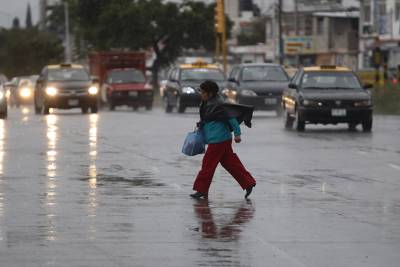 Tormentas fuertes en  Puebla por canales de baja presión