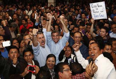 Tony Gali cierra precampaña ante cientos de panistas