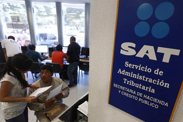 Ocho de 10 contribuyentes fueron presionados por el SAT