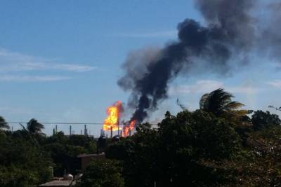 Ocho heridos por explosión en refinería de Pemex en Salina Cruz