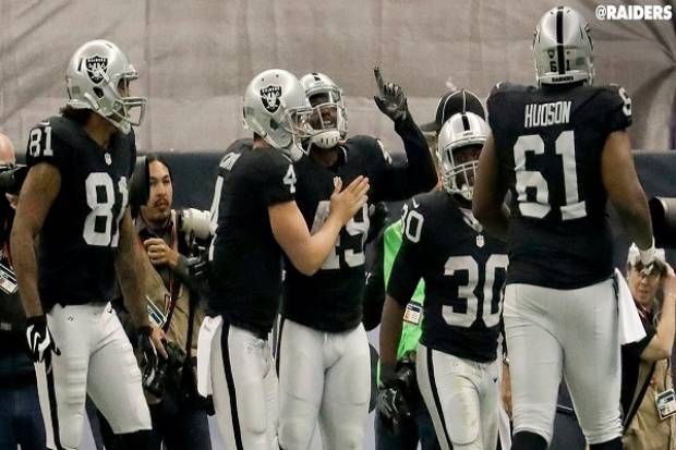 Oakland Raiders 27-20 Houston Texans en el Night Monday México 2016