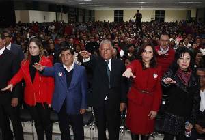 Melquiades Morales y Mario Marín arropan a Blanca Alcalá en sesión del PRI municipal