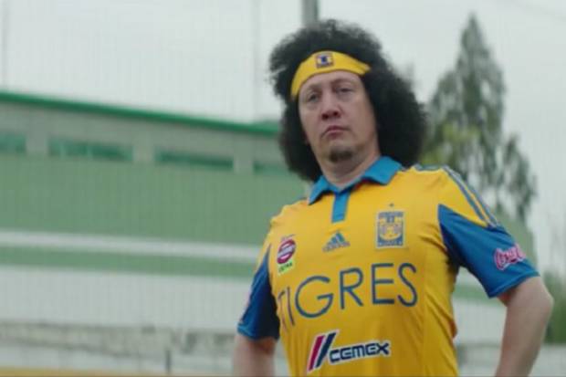 VIDEO: Rob Schneider, protagonista de video de Tigres UANL