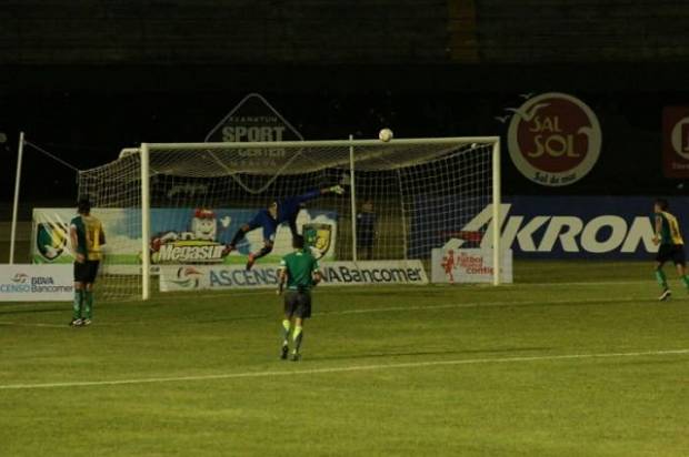 Lobos BUAP fue goleado 1-4 ante Mérida en la última fecha del Ascenso MX