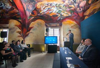 Rector de la BUAP asiste a informe del director de la Facultad de Psicología