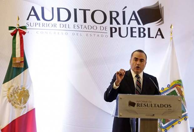 David Villanueva, auditor de Puebla, presenta informe de trabajo 2016