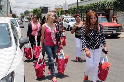 Operadores de Blanca Alcalá agreden a fotorreportera de El Popular