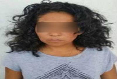 Policía capturó a mujer con cien dosis de LSD en Puebla