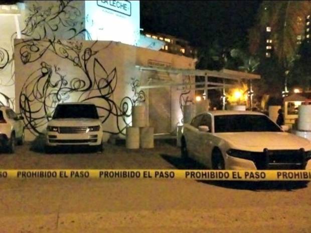 Comando levanta a 10 presuntos capos en restaurante de Vallarta