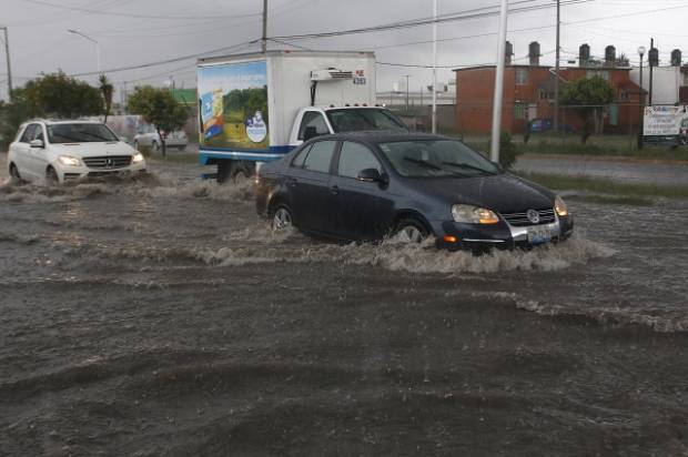 Puebla registró tormenta y dejó calles inundadas