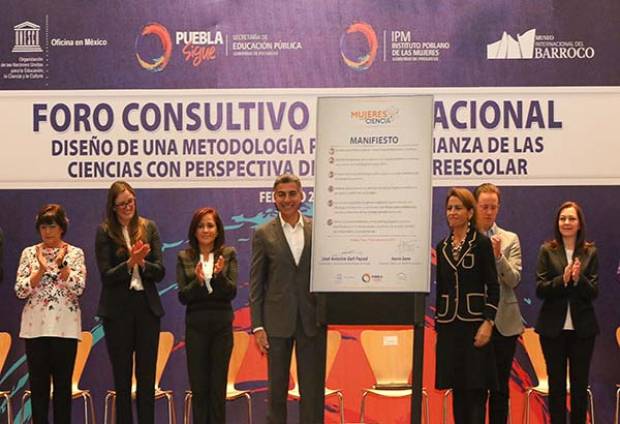 Puebla, primer estado en firmar Manifiesto por las Mujeres y la Ciencia