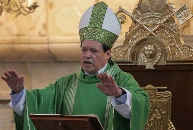 Gays mexicanos piden al Papa destitución de Rivera