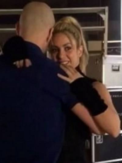 VIDEO: Shakira seduce con su bachata en redes sociales