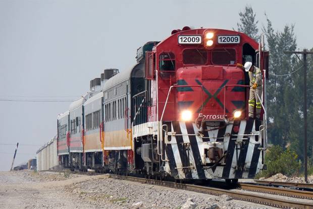 Asaltan tren cargado con línea blanca en Cañada Morelos, Puebla