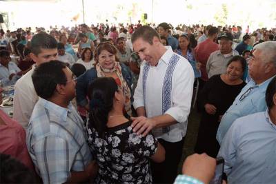 “La pobreza nos compromete a todos”, dice Moreno Valle en Oaxaca