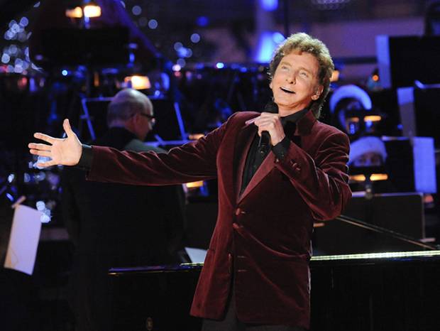 Barry Manilow fue internado en un hospital de Los Ángeles