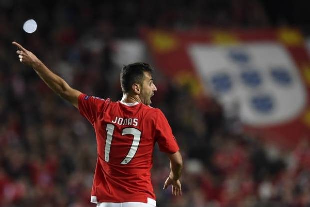 Benfica con Raúl Jiménez, derrotó 2-1 al Zenith de Hulk