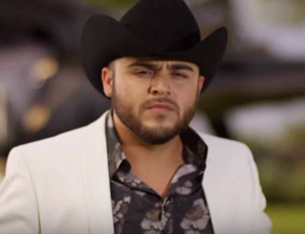 Hallan 156 bolsas de marihuana en palenque donde cantaría Gerardo Ortiz