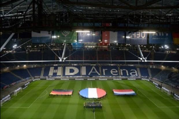 Evacúan estadio de Hannover por amenaza de bomba y suspenden Alemania vs Holanda