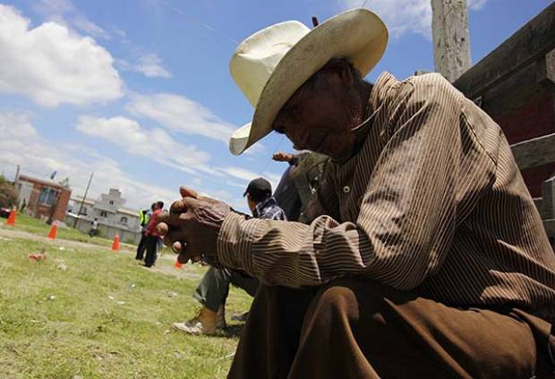 Coneval no publicará medición de la pobreza 2015