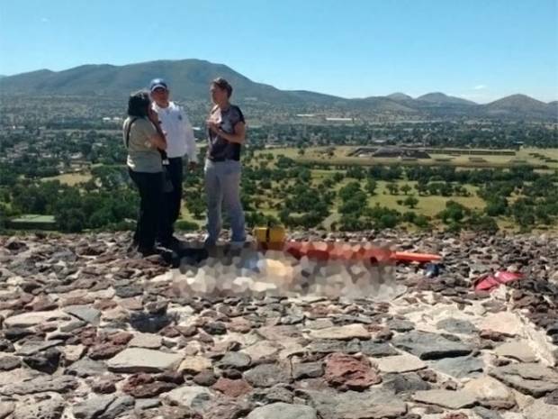 Alemán fallece al subir Pirámide del Sol en Teotihuacán