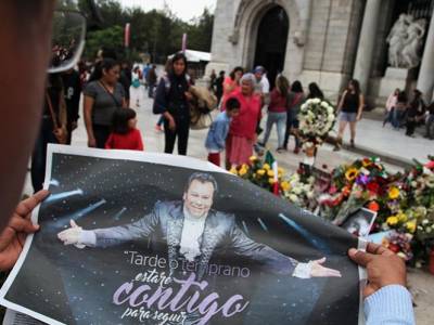 Juan Gabriel: Bellas Artes recibe este lunes al Divo