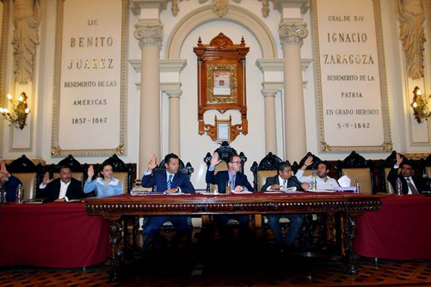Cabildo de Puebla dona dos predios en favor de los Servicios de Salud