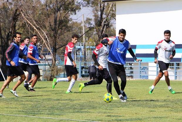 Lobos BUAP mantiene entrenamientos para enfrentar a Potros UAEM