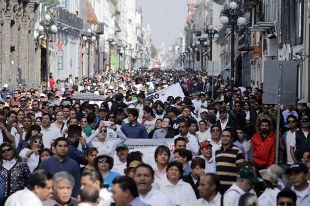 Más de 4 mil trabajadores desfilarán en Puebla este 1 de Mayo