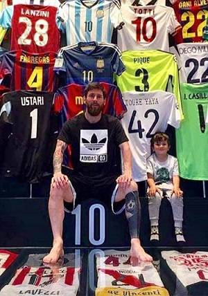 Lionel Messi presume colección de playeras; tiene una del León