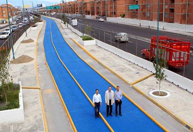 RMV supervisa construcción de la ciclopista del Periférico de Puebla