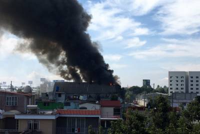 VIDEO/FOTOS: Bomberos sofocan incendio en vieja discoteca de Puebla