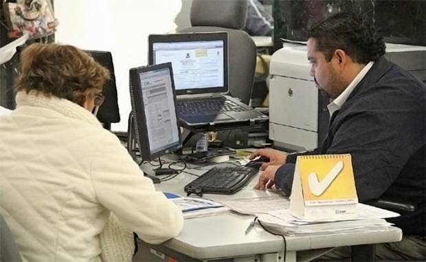 SAT pide a bancos lista de operaciones en paraísos fiscales