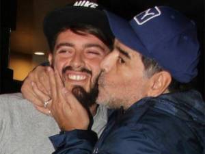 Maradona se reconcilió con su hijo en Italia