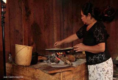 Esperanza Bolaños, de Puebla, entre los 12 mexicanos más pobres