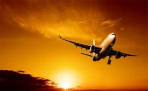 ¿Por qué los viajes en avión se han vuelto más largos?