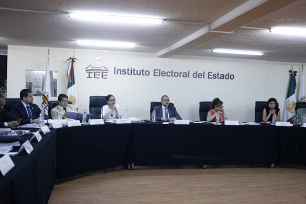 Casi 8 mil poblanos buscan integrar Consejos Municipales Electorales