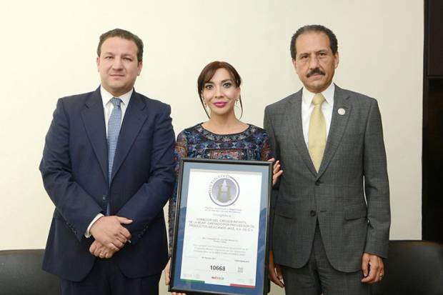 Círculo Infantil Buap recibe Distintivo H por calidad en alimentos