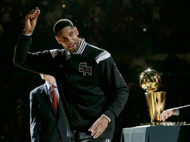 Tim Duncan dice adiós a la NBA tras 19 temporadas en Spurs de San Antonio