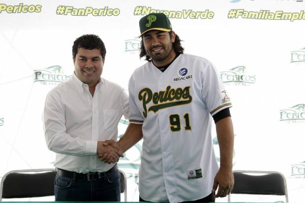 Pericos de Puebla presentó a Carlos Quetin como nuevo emplumado