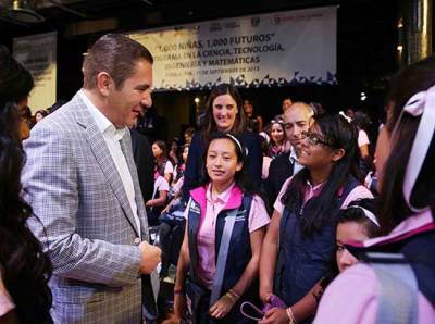 En Puebla se lanza el programa mundial “1,000 niñas, 1,000 futuros”