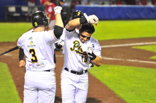 Pericos inicia serie ante Delfines de Campeche