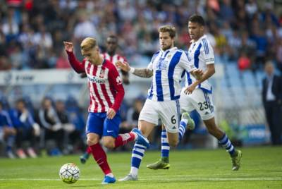 Real Sociedad y Carlos Vela cayeron 0-2 ante Atlético de Madrid; Reyes fue expulsado