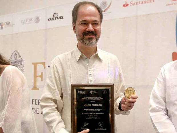 Juan Villoro recibe Premio de las Letras “José Emilio Pacheco”