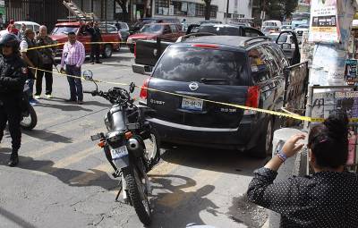 Detienen a sujeto cuando robaba una camioneta en Texmelucan