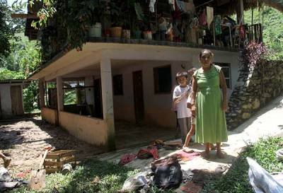 Se desborda río en la Sierra Negra de Puebla; 80 familias afectadas