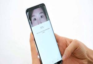 El Galaxy S8 se puede desbloquear con una simple foto del dueño
