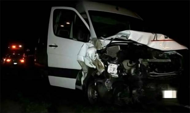 Niños Triquis sufren accidente automovilístico en su paso por Puebla